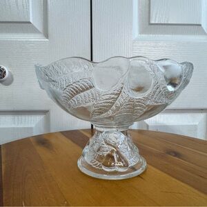 Teleflora pear 3D pedestal fruit bowl 1980s